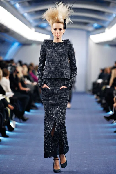 Look 25